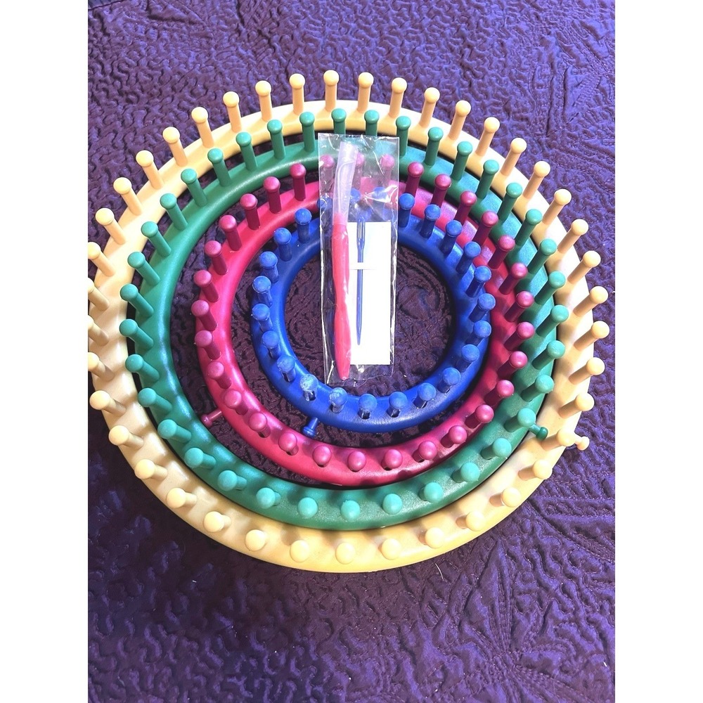 Complete Provo Craft Knifty Knitter Round Loom Set 4 Looms Bag Tools 2003 Vtg.
